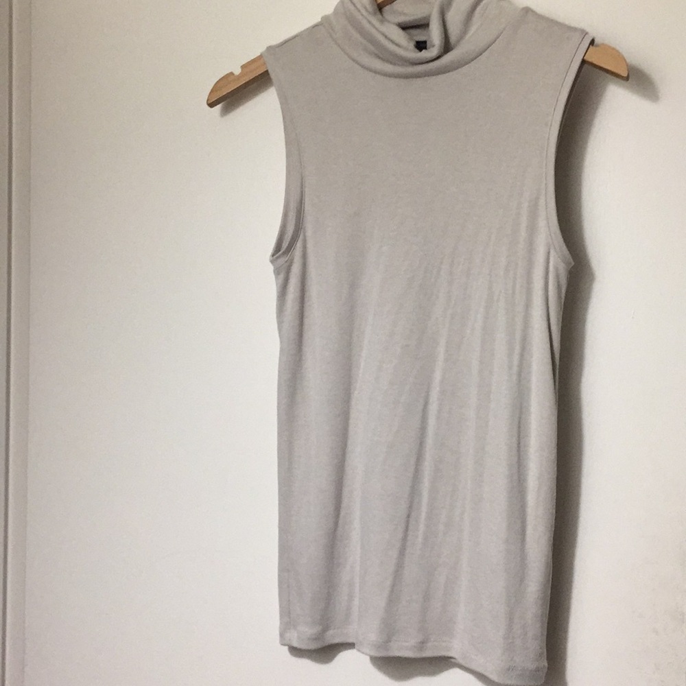 Banana Republic Sleeves Mock Neck Sweater